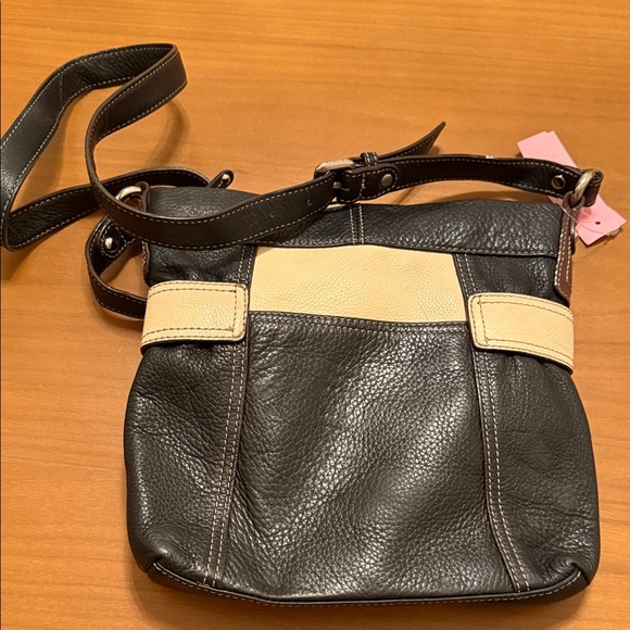 Tignanello Black and Cream Leather Crossbody Bag - Picture 5 of 9